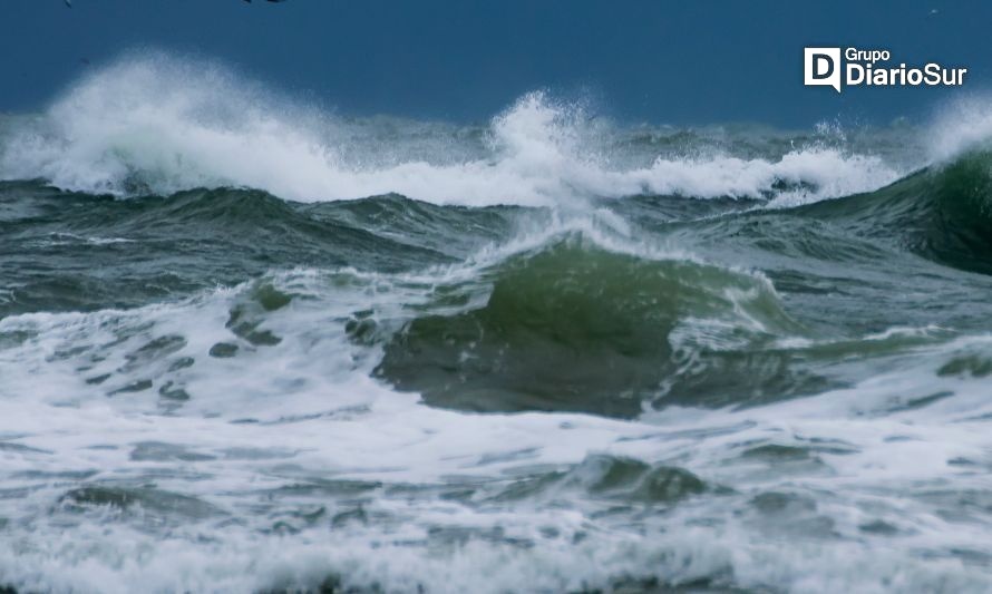 Autoridad marítima en el lago Ranco advierte inicio de fuertes vientos