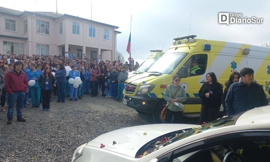 Emotivo adiós en Santiago y La Unión para querido bombero y trabajador de la salud