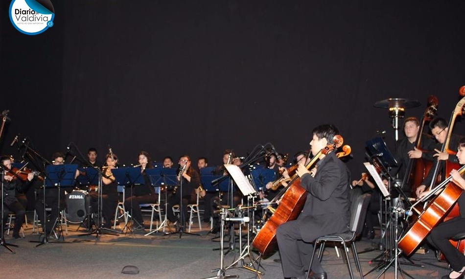 Orquesta Filarmónica de Los Ríos rindió homenaje a Violeta Parra