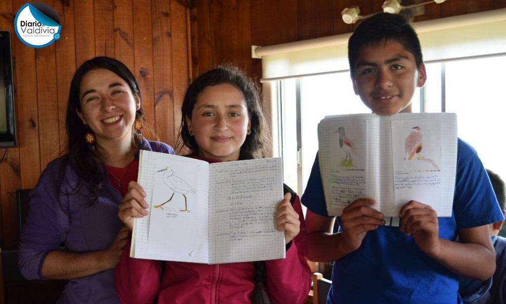 Estudiantes de Mehuín aprenden robótica creando innovadora aplicación móvil