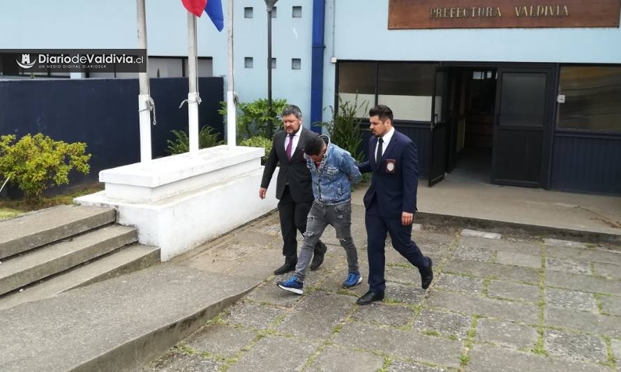 PDI detuvo a sujeto acusado de homicidio en población de Valdivia