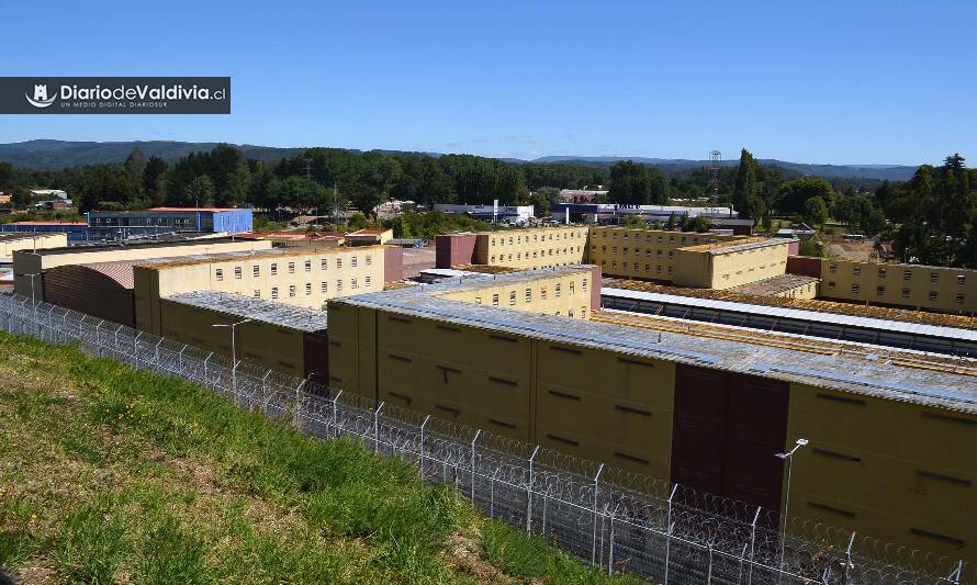 Complejo penitenciario de Valdivia recibió 19 internos para cuarentena preventiva
