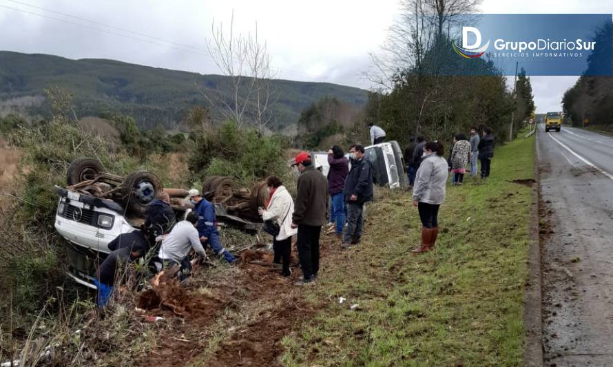 Alarma por volcamiento de camiones en ruta Valdivia-Paillaco